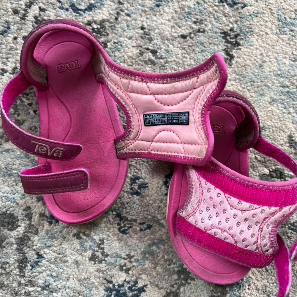Pink Teva Psyclone XLT - Toddler Girls Size 7 - Picture 6 of 7